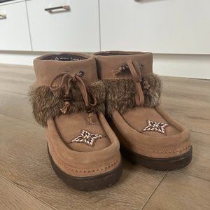 Manitobah Mukluks Waterproof Keewatin Half Mukluk Boot